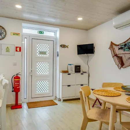 Glamorous 1 Bdr Duplex By Lovelystay Тавира