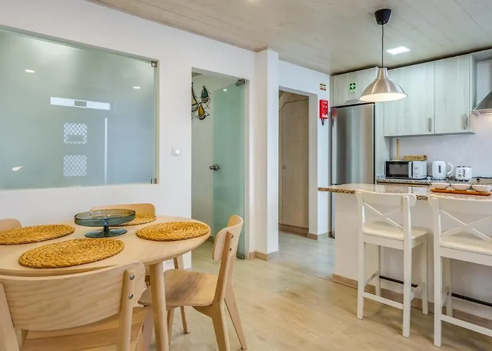 Glamorous 1 Bdr Duplex By Lovelystay Тавира