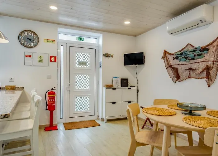 Glamorous 1 Bdr Duplex By Lovelystay Тавира